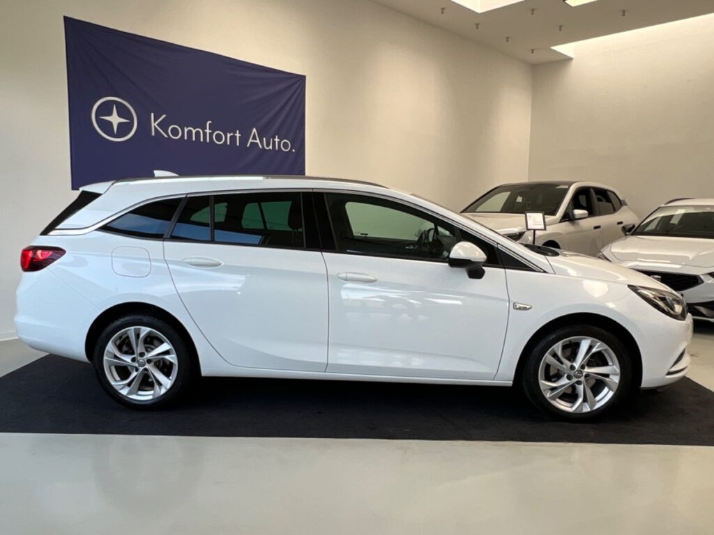 Opel Astra 1,6 CDTi 136 Dynamic Sports Tourer aut. 5d - Billede 3