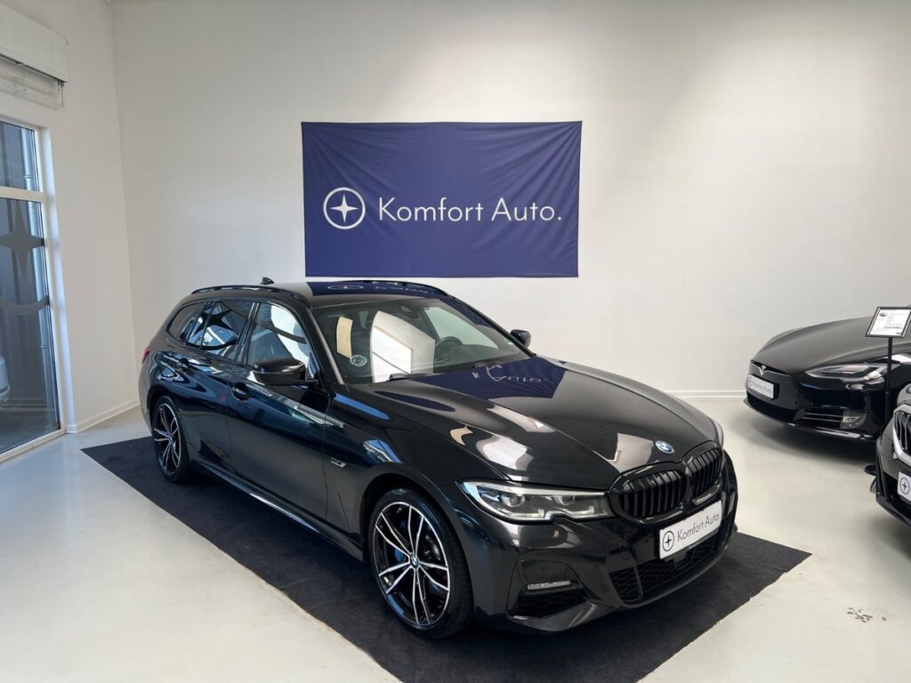 BMW 330e 2,0 Touring M-Sport aut. 5d - Billede 1