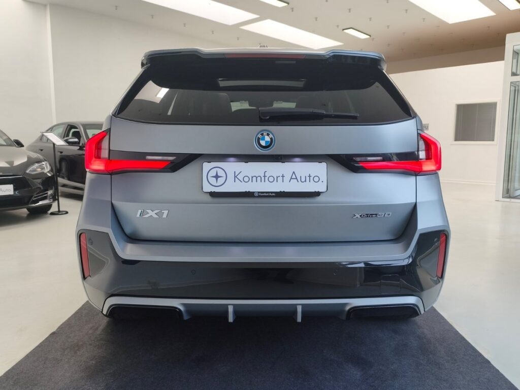 BMW iX1 xDrive30 Fully Charged M-Sport 5d - Billede 16