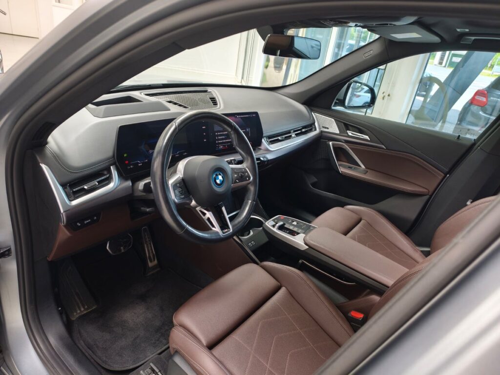 BMW iX1 xDrive30 Fully Charged M-Sport 5d - Billede 4