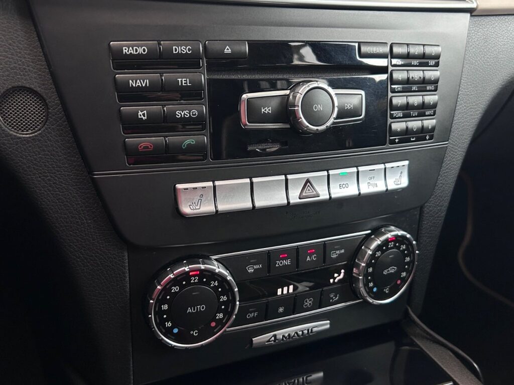Mercedes C250 2,2 CDi AMG Line stc. aut. 4Matic 5d - Billede 12