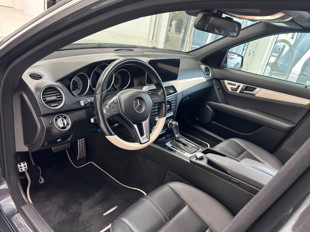 Mercedes C250 2,2 CDi AMG Line stc. aut. 4Matic 5d - Billede 5