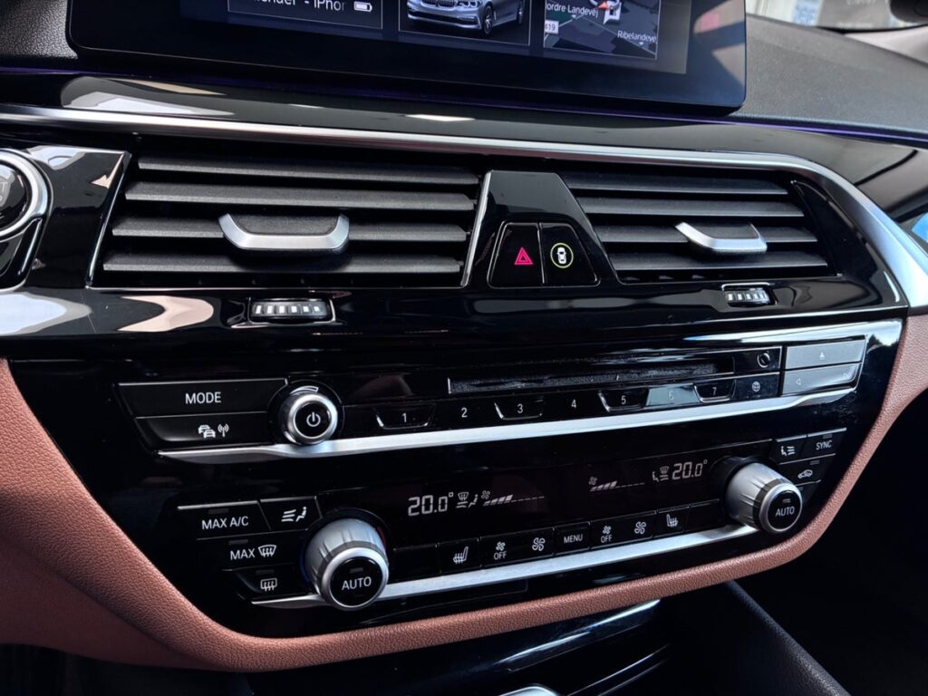 BMW 520d 2,0 Touring Sport Line aut. 5d - Billede 12