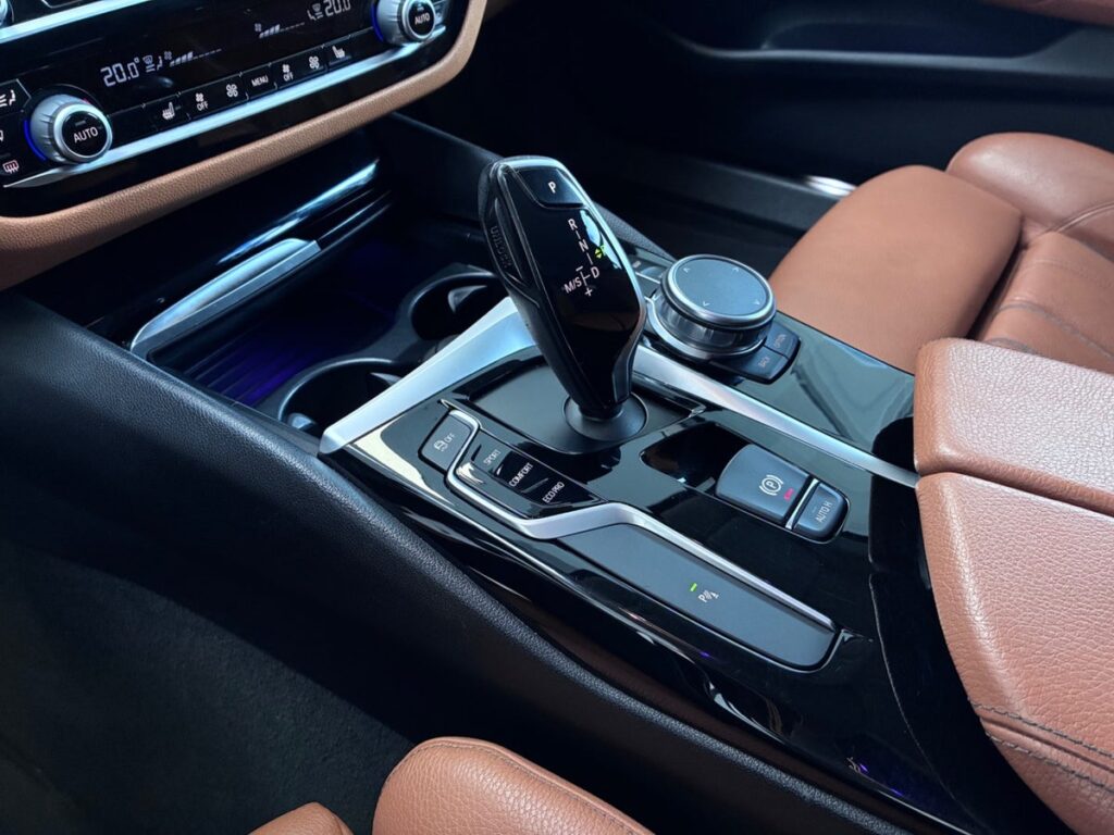 BMW 520d 2,0 Touring Sport Line aut. 5d - Billede 13